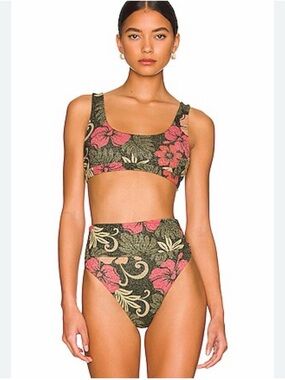 Beach Riot bikini set